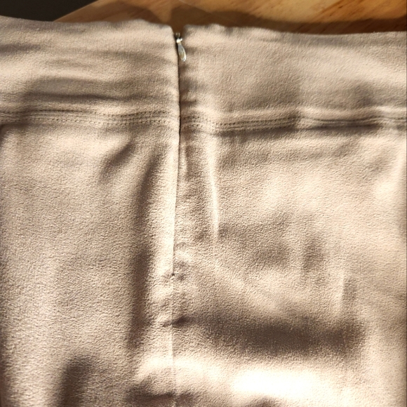 Suede Guess Skirt Size 31" - Picture 8 of 8
